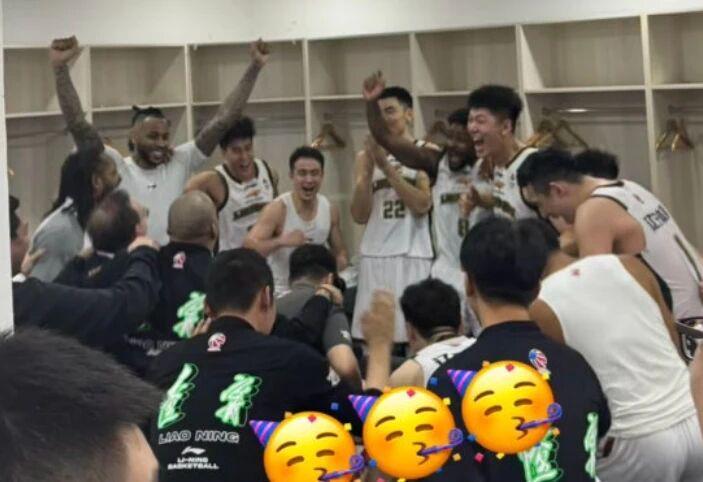 开云体育APP-辽宁大胜广东 乌戈比杨鸣强 杜锋被批战术单一；张宁复出状态出色